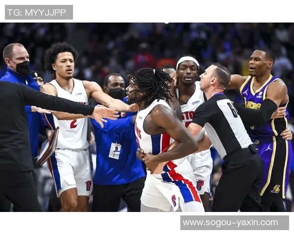 卡梅隆托马斯场均214分获准对抗训练状态回暖助力球队复苏